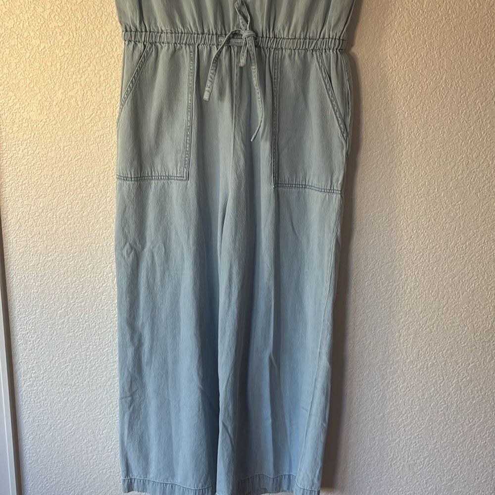 Universal Thread Women's Chambray Sleeveless Jumpsuit Size Medium - Picture 3 of 10